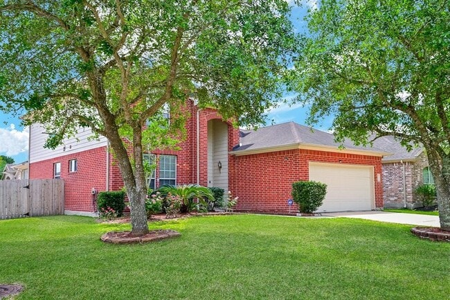 1030 Riverwood Dr in Dickinson, TX - Building Photo - Building Photo