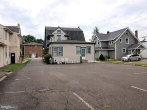 407 White Horse Pike in Oaklyn, NJ - Building Photo - Building Photo