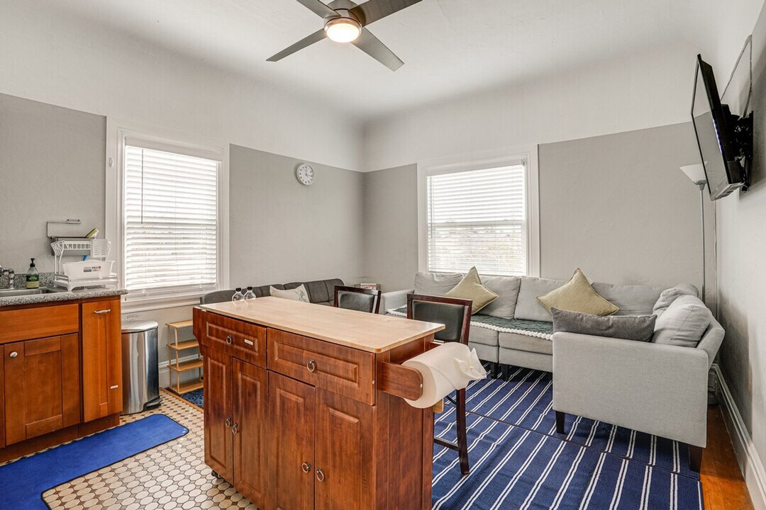2629 Eagle Ave in Alameda, CA - Building Photo