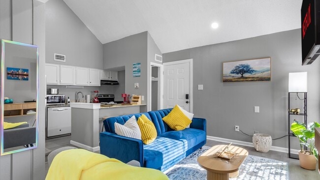 7900 Brookriver Dr, Unit 113