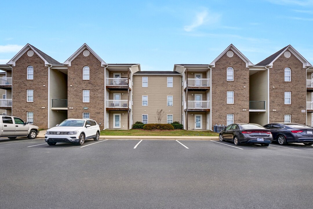 Bone Creek Apartments in Fayetteville, NC - Building Photo