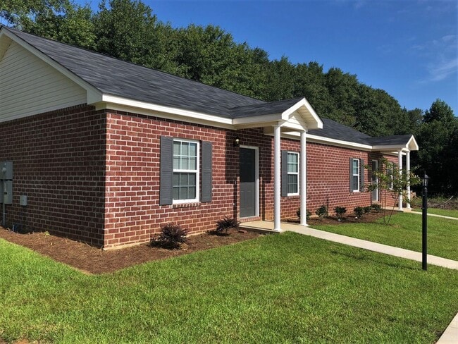 118 Bonielane Dr in Statesboro, GA - Building Photo - Building Photo