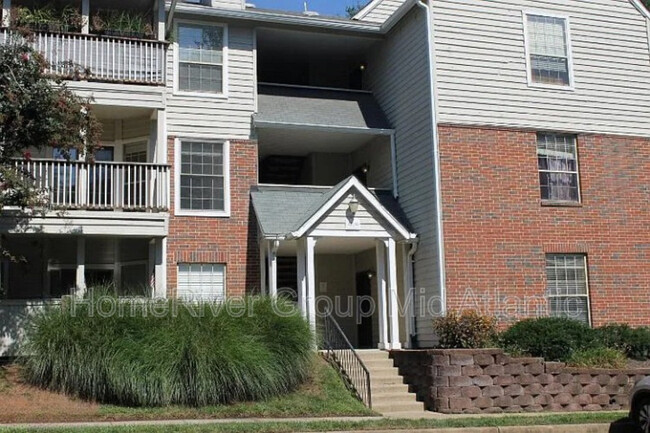 12156 Penderview Terrace in Fairfax, VA - Foto de edificio - Building Photo