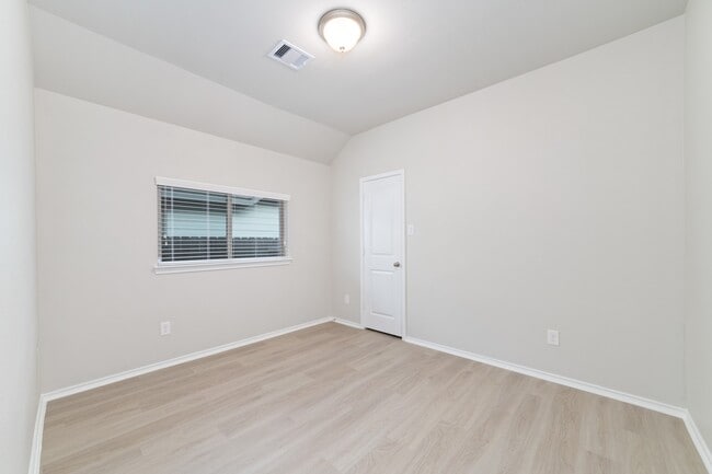 20231 Moonlight Falls Ct