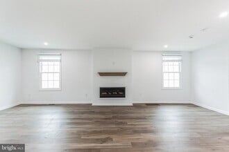 557 Durham Rd in Newtown, PA - Building Photo - Building Photo