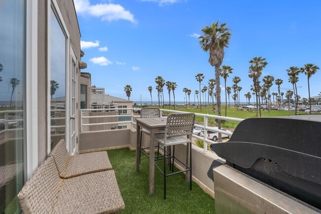 property at 735 San Fernando Pl