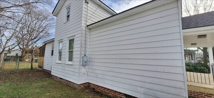 711 Lafayette Ave in Colonial Heights, VA - Building Photo - Building Photo