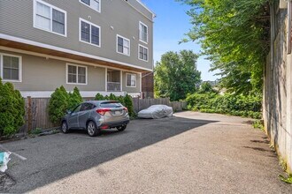 2 Kemp St in Boston, MA - Building Photo - Building Photo
