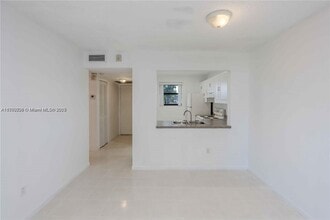 14923 SW 104th St, Unit 2-204 in Miami, FL - Building Photo - Building Photo