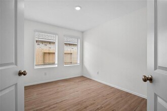 5111 Sunvalley Bend Dr in Katy, TX - Building Photo - Building Photo