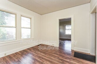 2230 Greenway Ave NW in Winston-Salem, NC - Building Photo - Building Photo