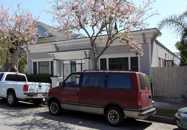 918 Maine Ave in Long Beach, CA - Foto de edificio - Building Photo