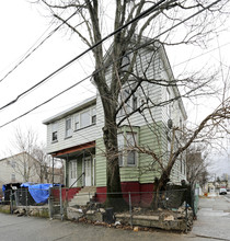 204-206 Hamilton Ave in Paterson, NJ - Building Photo - Building Photo