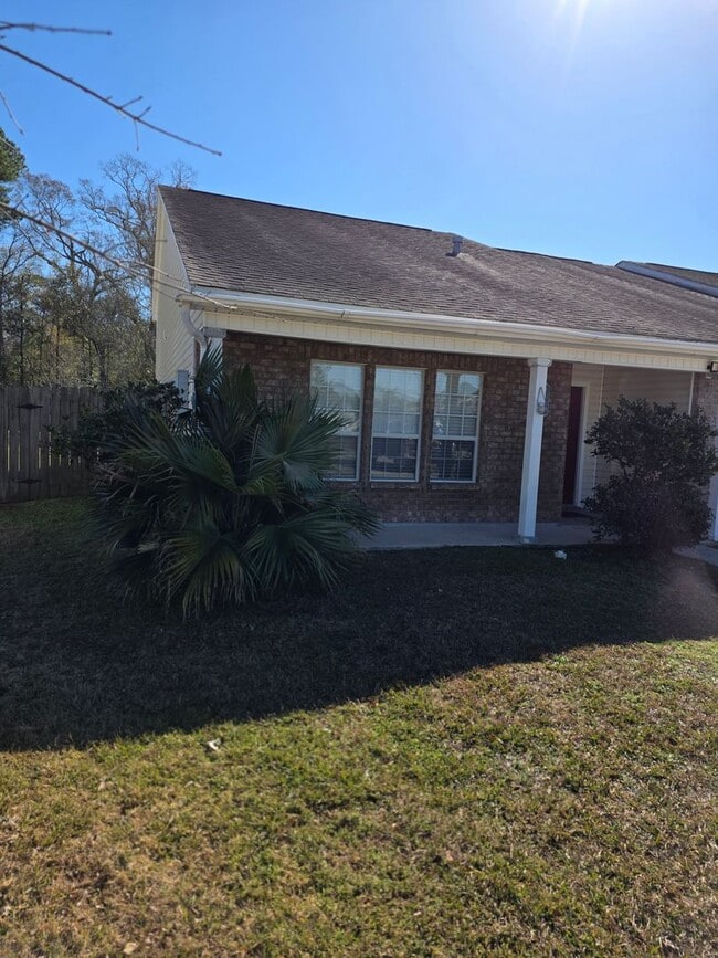 1000 Clairise Ct in Slidell, LA - Building Photo - Building Photo