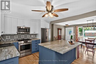 16 Mundy Ave in Tiny, ON - Building Photo - Building Photo