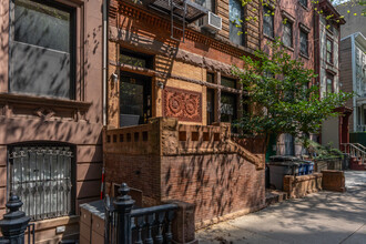 33 S Elliott Pl in Brooklyn, NY - Building Photo - Building Photo