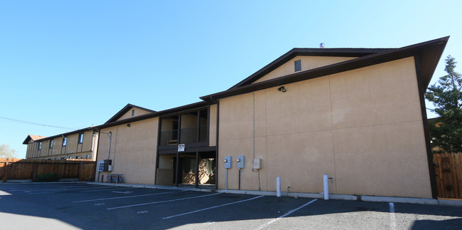 815 Nevada St in Reno, NV - Foto de edificio - Building Photo