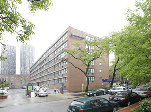 2300 N Commonwealth Ave in Chicago, IL - Building Photo - Building Photo