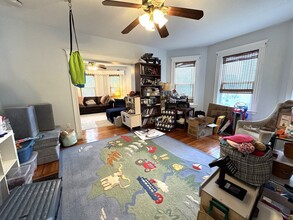 242 Belgrade Ave in Boston, MA - Building Photo - Building Photo