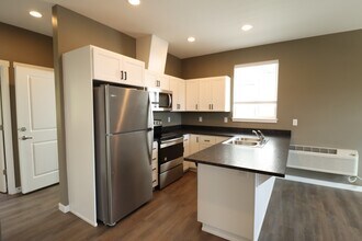 6929 Osprey Ct SE, Unit 6929 in Salem, OR - Foto de edificio - Building Photo