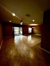12117 Palm Cove St in Ft. Myers, FL - Building Photo - Building Photo