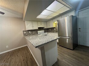 2647 Jacyra Ave in Las Vegas, NV - Building Photo - Building Photo