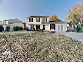 4035 Coopersdale Rd in Charlotte, NC - Building Photo