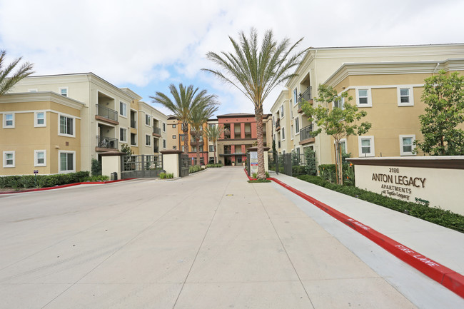 Anton Legacy in Tustin, CA - Foto de edificio - Building Photo