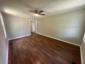 930 Ivy St in Anniston, AL - Building Photo - Building Photo