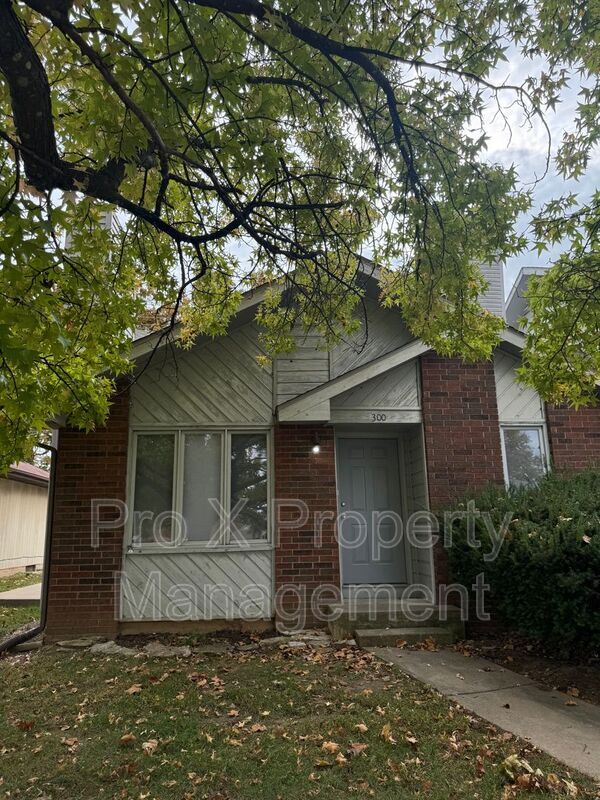 property at 300-310 Streamside Ct