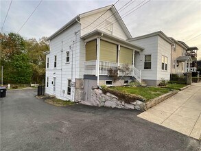 27 Mill St in West Warwick, RI - Building Photo - Building Photo