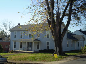 Thomas Munford House in Munfordville, KY - Building Photo - Building Photo