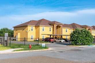 The Village at La Plazita in Elsa, TX - Building Photo - Building Photo