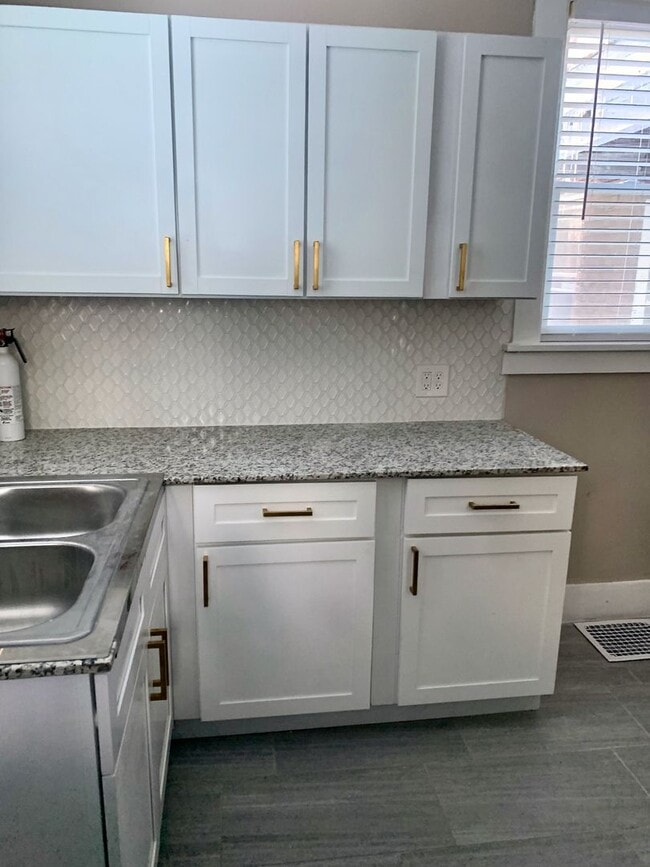 1531-1533-1533 Dormont Ave in Pittsburgh, PA - Building Photo - Building Photo