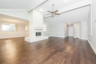 21303 Bassbrook Dr in Spring, TX - Building Photo - Building Photo