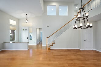 1807 Alta Vista Pl in Camarillo, CA - Building Photo - Building Photo