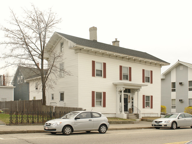 263 Hanover St in Manchester, NH - Foto de edificio - Building Photo