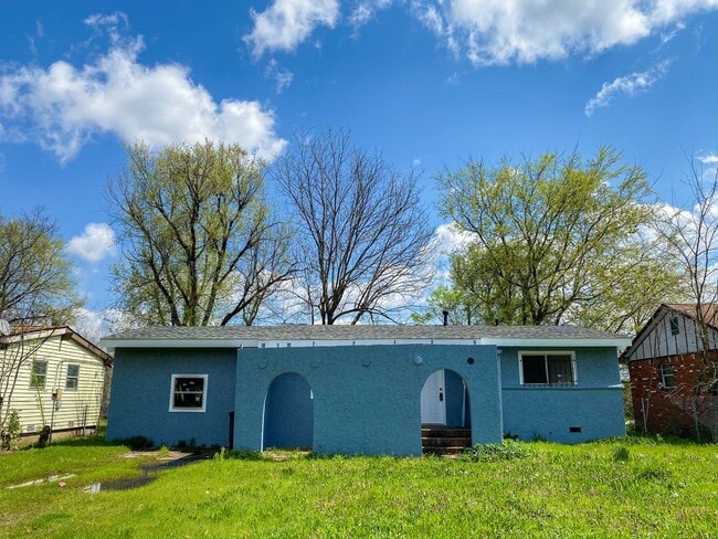 property at 5135 N Utica Ave