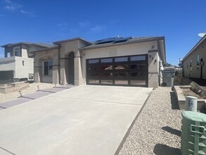 319 Malta St in El Paso, TX - Building Photo - Building Photo