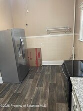 1312 Main St in Blakely, PA - Building Photo - Building Photo