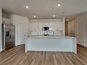 5881 Iron Iss St in Las Vegas, NV - Building Photo - Building Photo
