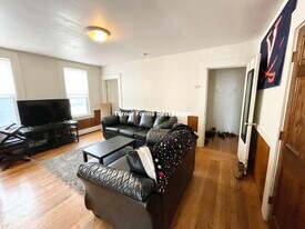 53 W 7th St, Unit 2 in Boston, MA - Building Photo