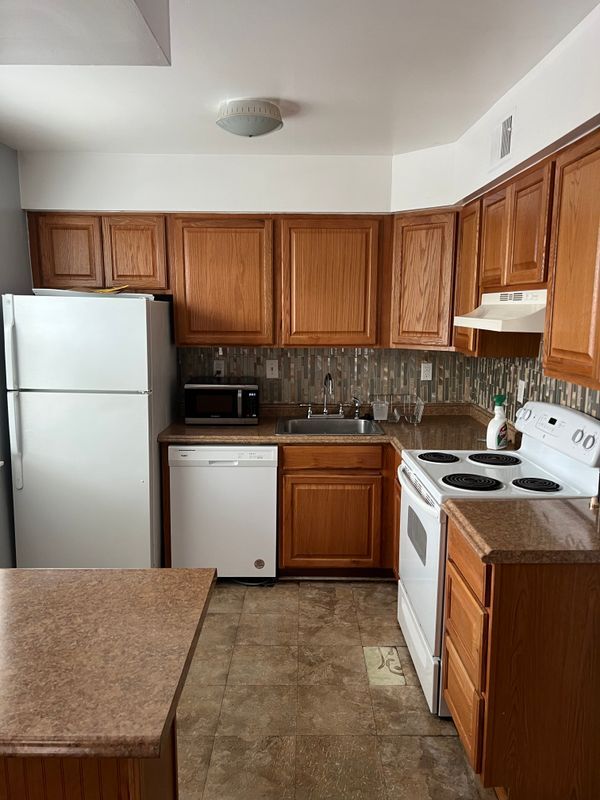 property at 2046 Fort Davis St SE