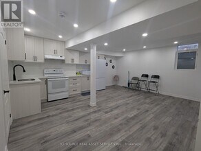 312 Baker Hill Blvd. in Whitchurch-Stouffville, ON - Building Photo - Building Photo