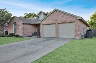 1028 Ridgecrest Dr in McKinney, TX - Building Photo - Building Photo