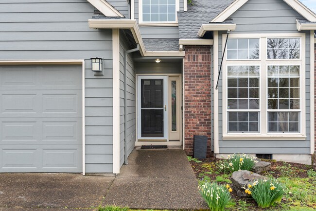 16938 NW Avondale Dr in Beaverton, OR - Building Photo - Building Photo