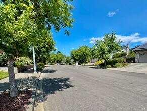 3319 David Dr in Napa, CA - Building Photo - Building Photo