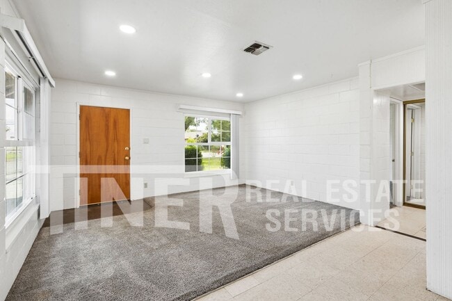 2720 Riesling Way in Rancho Cordova, CA - Building Photo - Building Photo