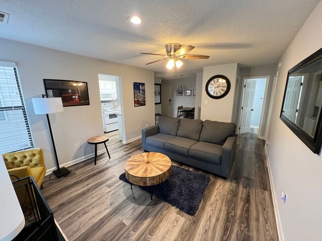 property at 600 Audubon Lake Dr