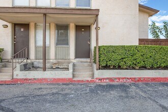 12818 Midway Rd in Dallas, TX - Foto de edificio - Building Photo